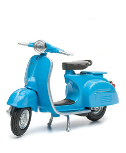 Welly Vespa 1970 150 cc (light blue) 1:18