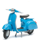 Welly Vespa 1970 150 cc (light blue) 1:18